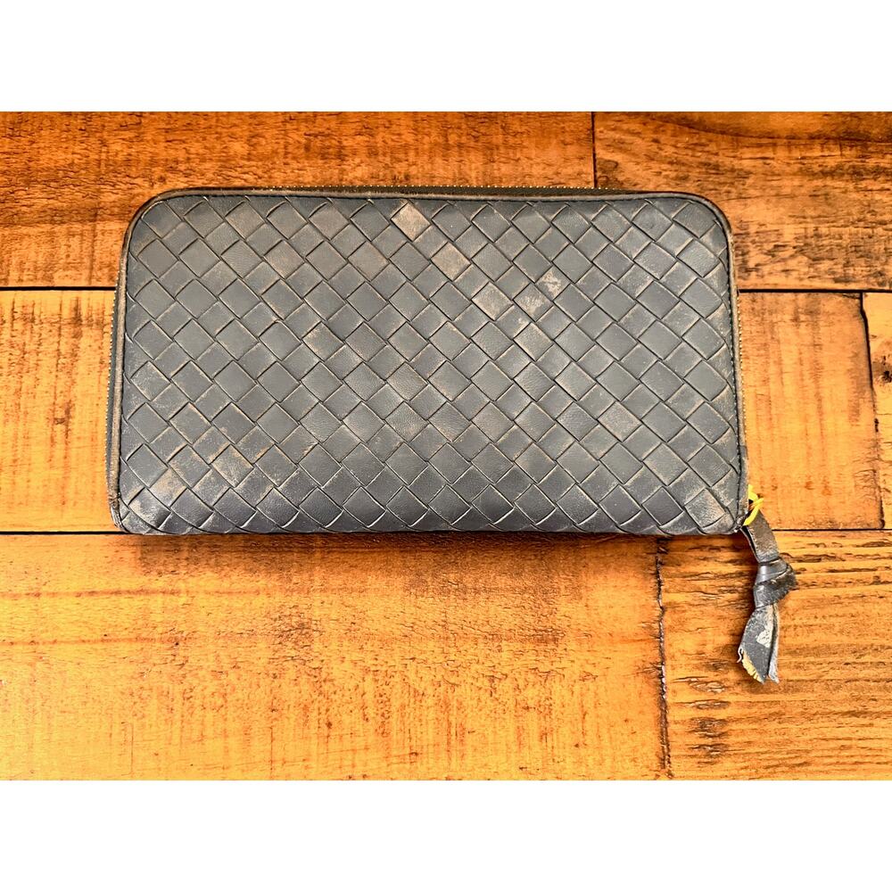 Bottega Veneta Leather Long Wallet Zip Around Intrecciato Long Wallet